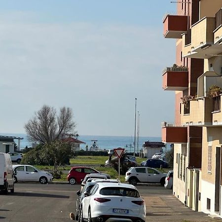 Casa Rostri Lejlighed Lido di Ostia Eksteriør billede